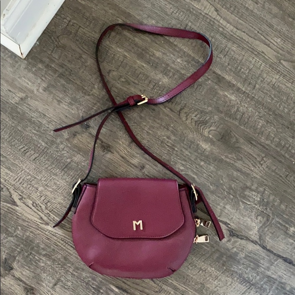 Lila expandable crossbody bag